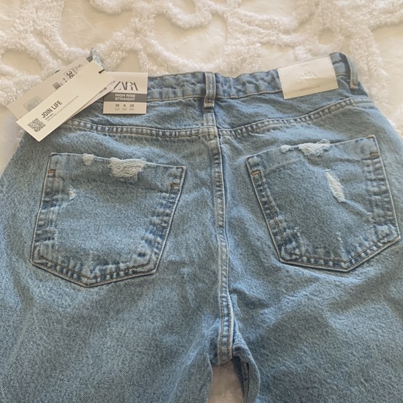 COPY - Zara High Rise Straight Mid Blue Jeans - Picture 4 of 5